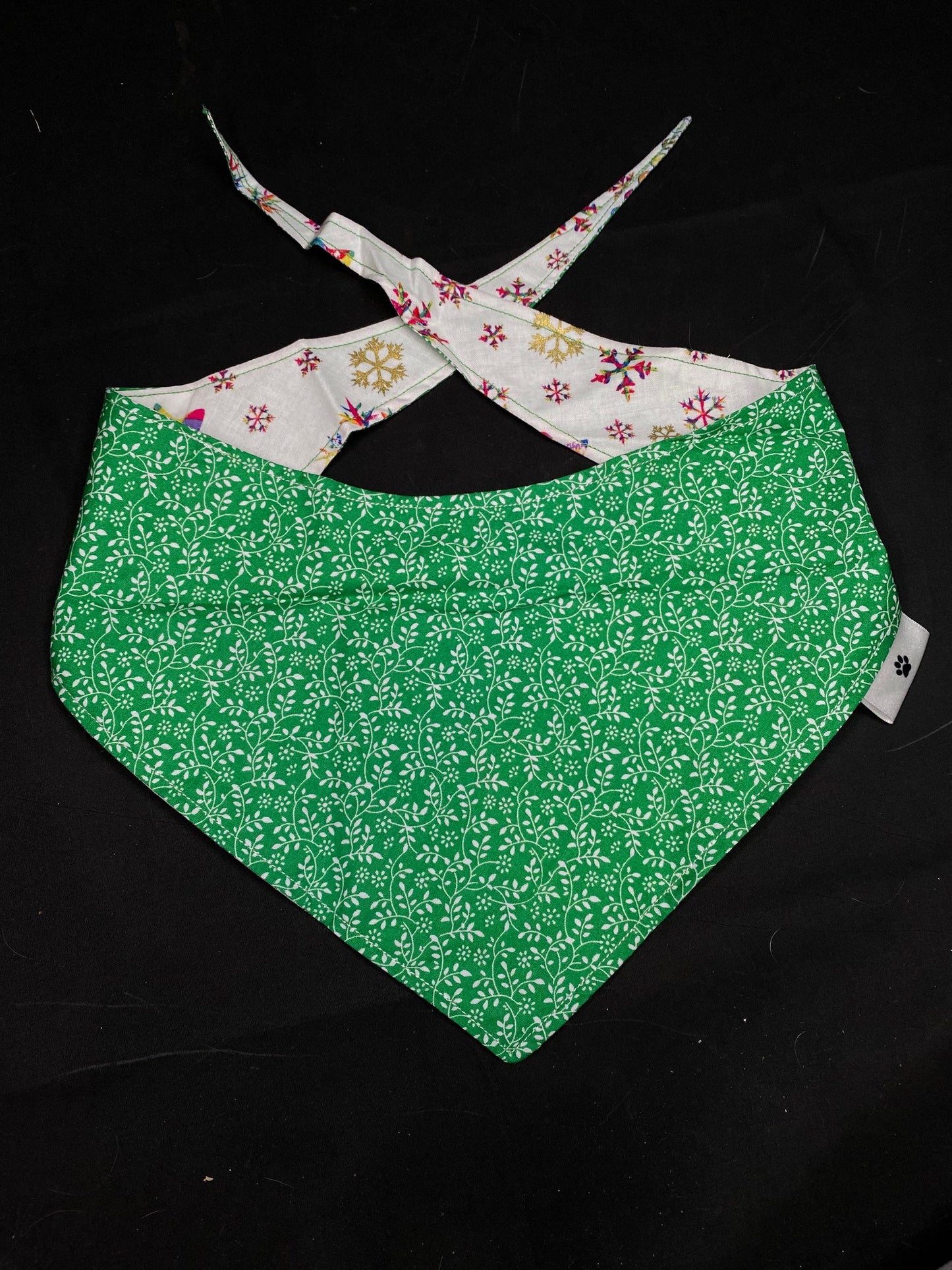 Colourful Green Christmas - L