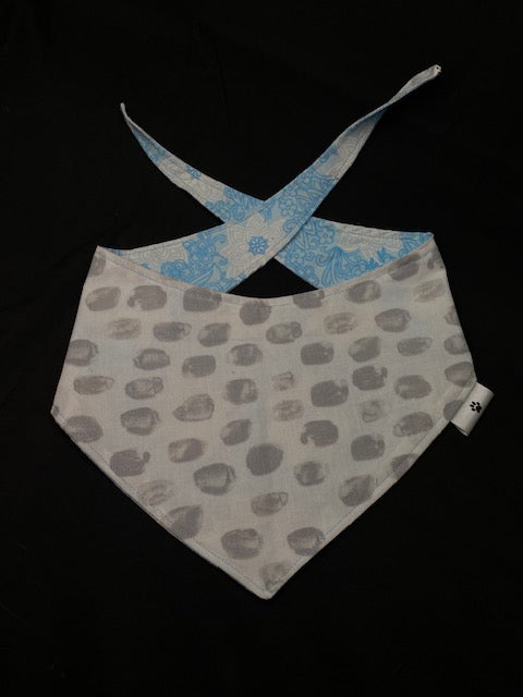 Blue & White Flowers - L