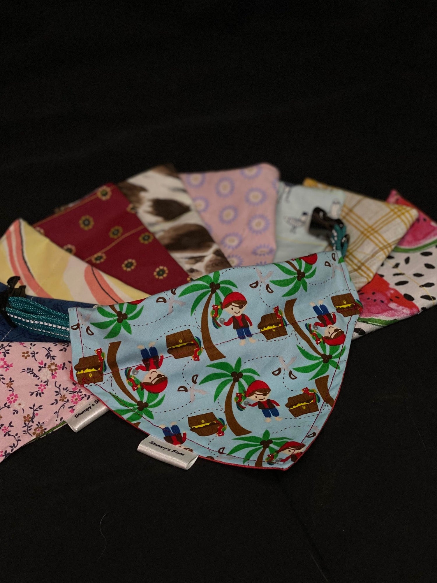 Small Collar Bandana's