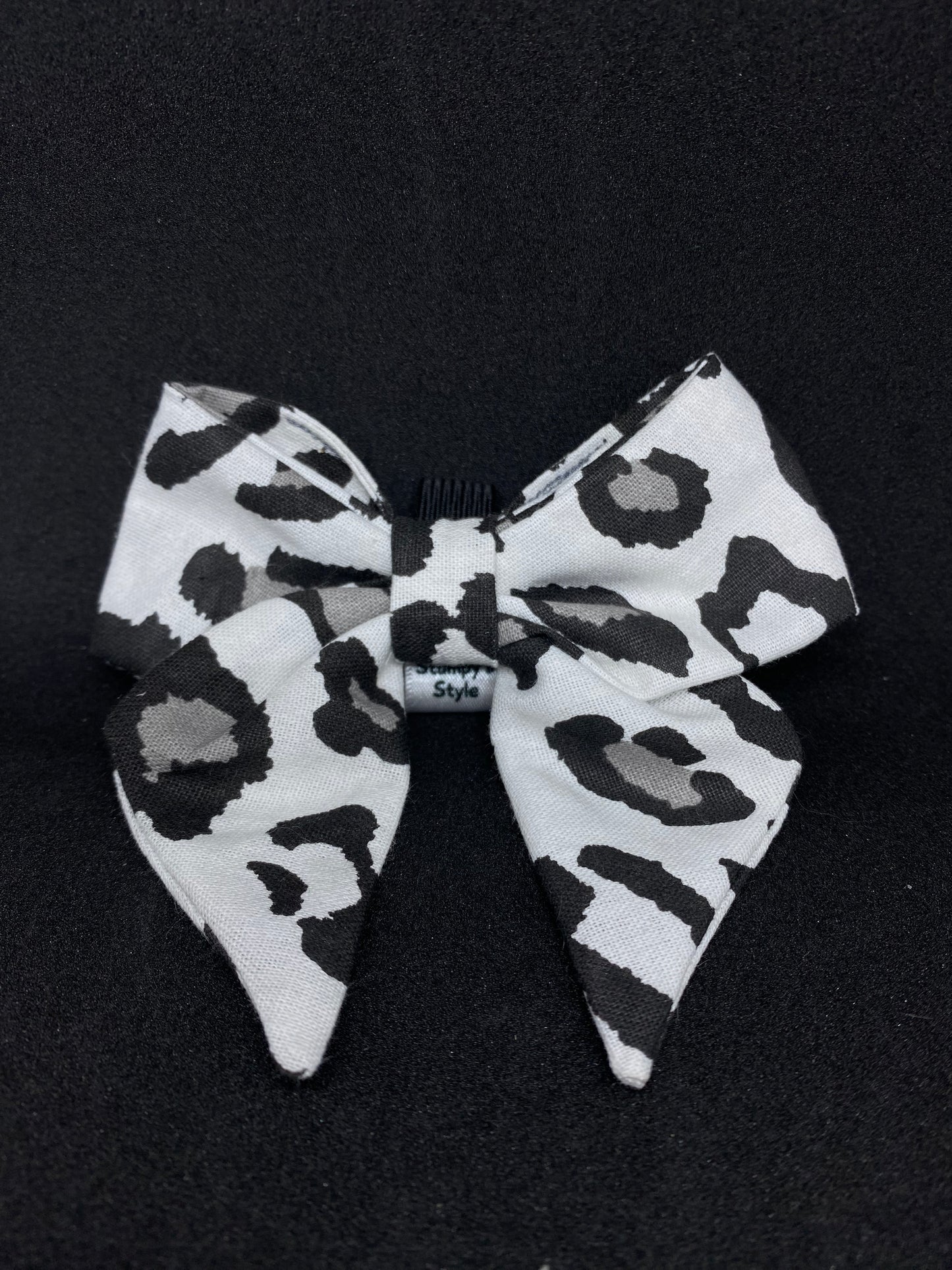 Grey Leopard Bow