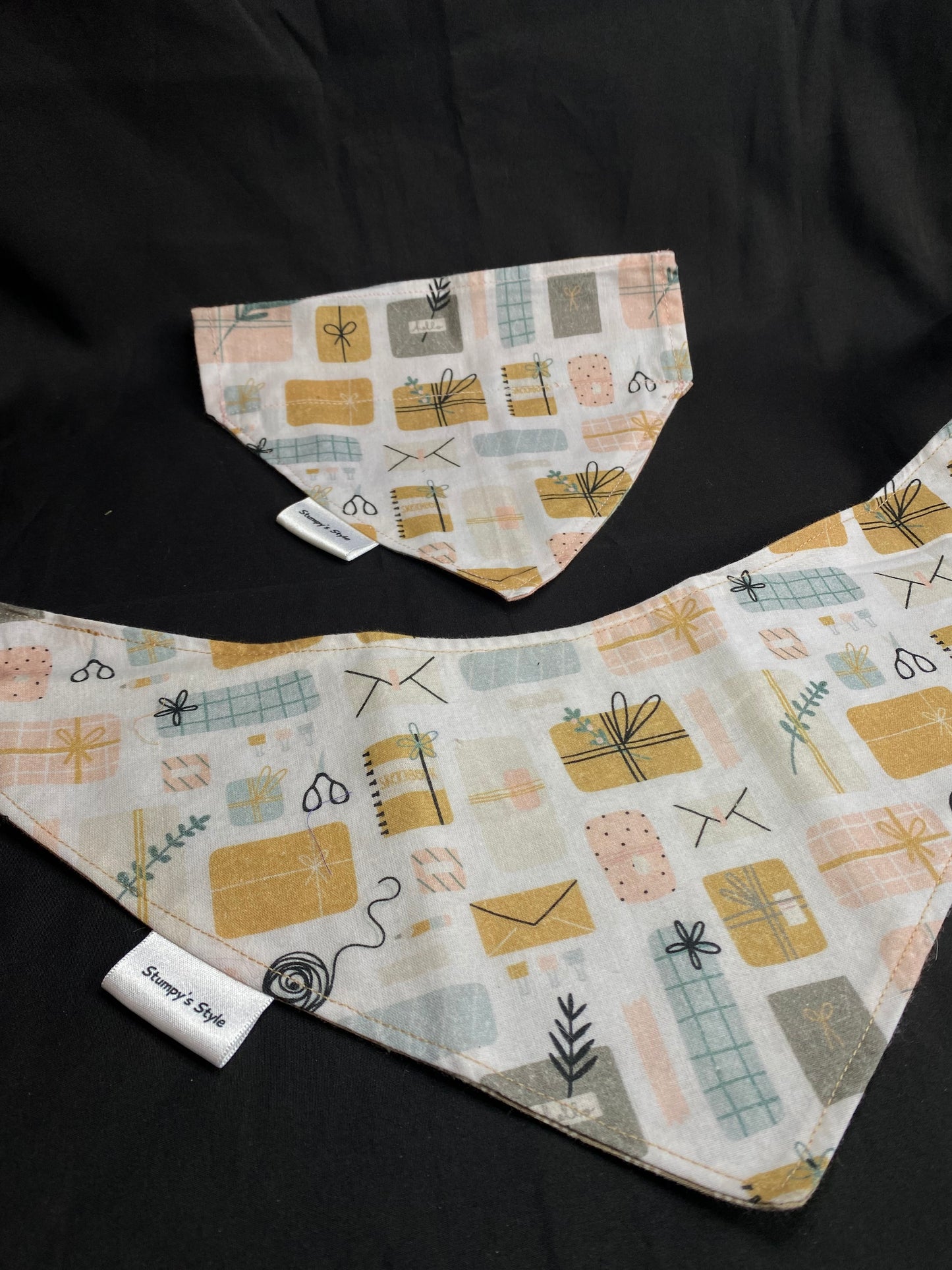 Presents Bandana