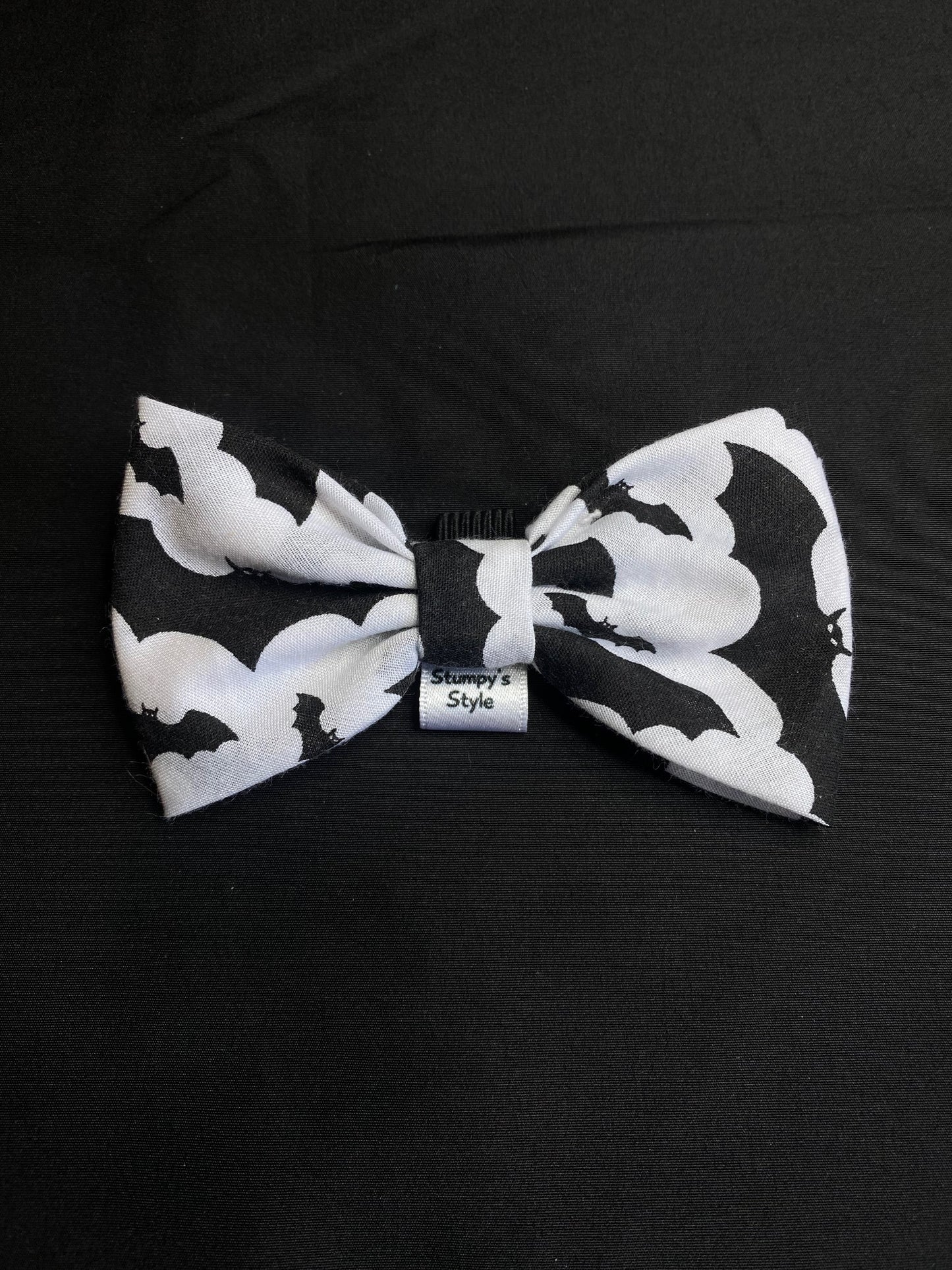 Black Bats Bow