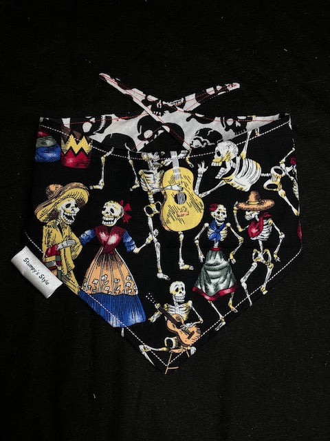 Dancing Musical Skeletons - S